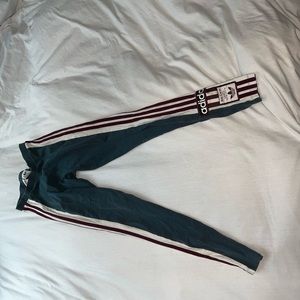 Adidas leggings